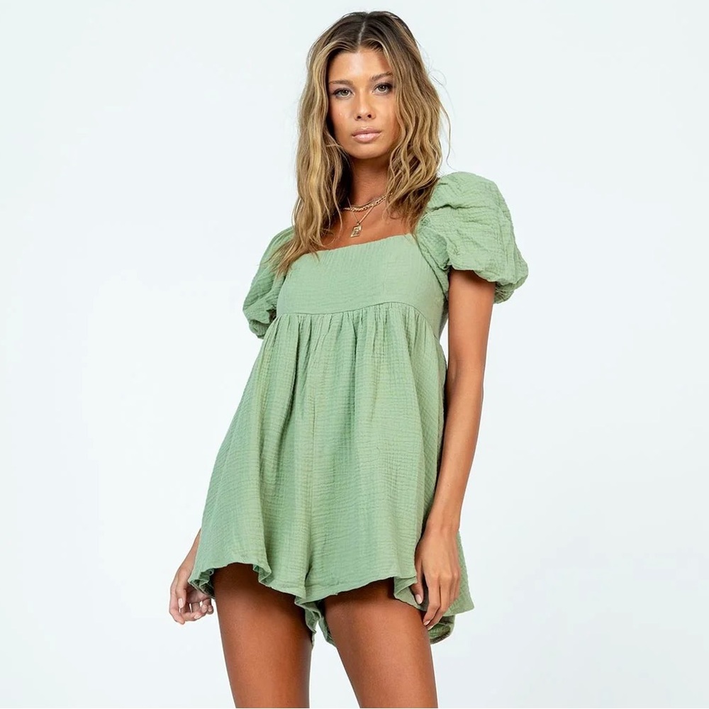 Princess Polly Lorna Romper in Sage, size US 6